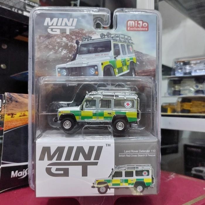LP2155 Mini GT Skala 64 Land Rover 110 British Red Cross CHASE Edition