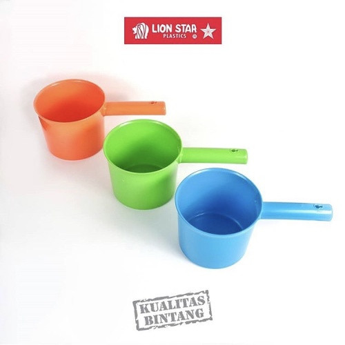 Lion Star Gayung Mandi Plastik Selva Water Scooper RW-2