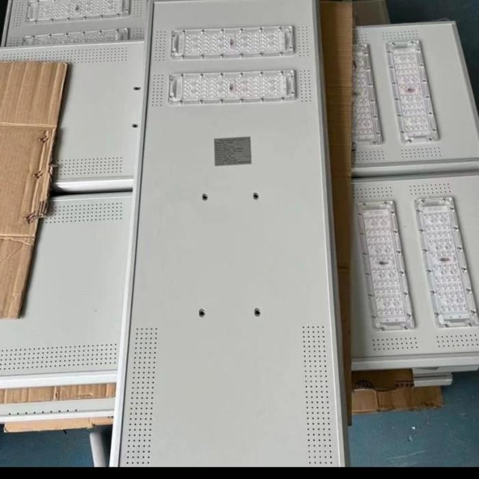 Lampu jalan LED Solar Cell 80watt Outdoor Lampu Tenaga surya - PJU SOLAR 40W