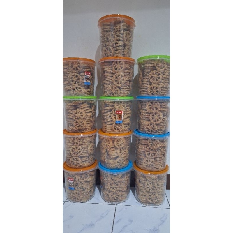 

peyek kembang goyang by safira
