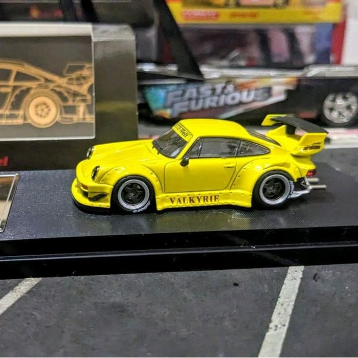 HJ99 Diecast Star Model Porsche RWB 930 GT Wing Valkyrie Yellow