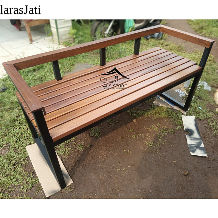 Kursi Taman Panjang Teras Besi Dan Kayu Minimalis - Kaki Besi Hitam, Panjang 180cm istimewa