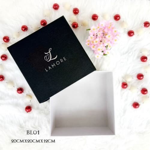 

Kotak Kado Eksklusif L Lamore Gift Box Hadiah Parcel Valentine Bl01