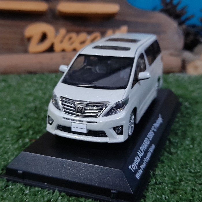 Die-cast Toyota Alphard mainan anak skala 43