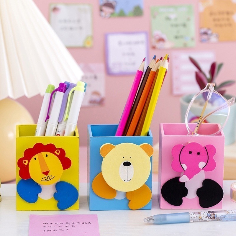 

Tempat Pensil Dan Pulpen Karakter Serbaguna Desktop Multifungsi Pen Holder 926