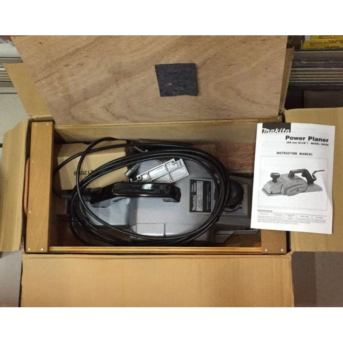 Mesin Serut Makita 1805 N