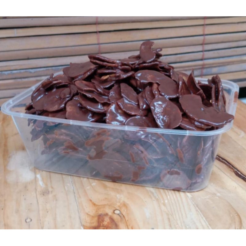 

KERIPIK PISANG COKLAT LUMER / KERIPIK PISANG LUMER 1 KG
