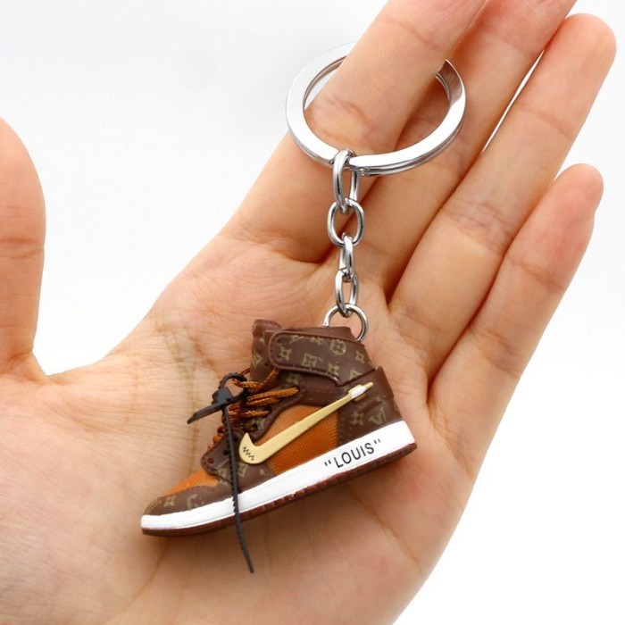 ꕤbesty_mart3ꕤ -BEST QUALITY Miniatur Sepatu Sneakers Mini Sneakers 3d model Key Chain AJ1 - AjxLV