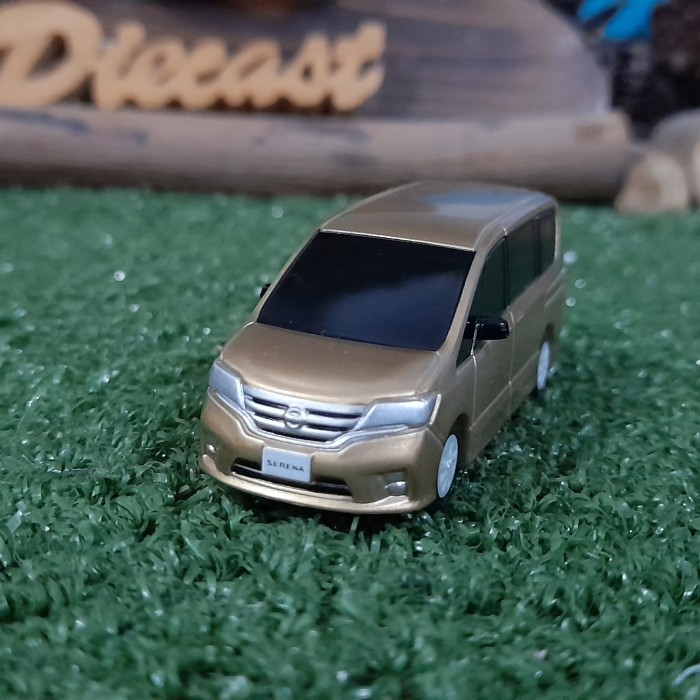 Diecast Nissan Serena C26 gold mainan anak skala 64