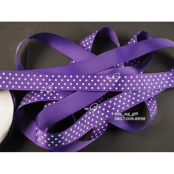 

Pita Grossgrain Ungu - Polkadots Putih; Lebar 2.5 cm; Panjang 50 yard