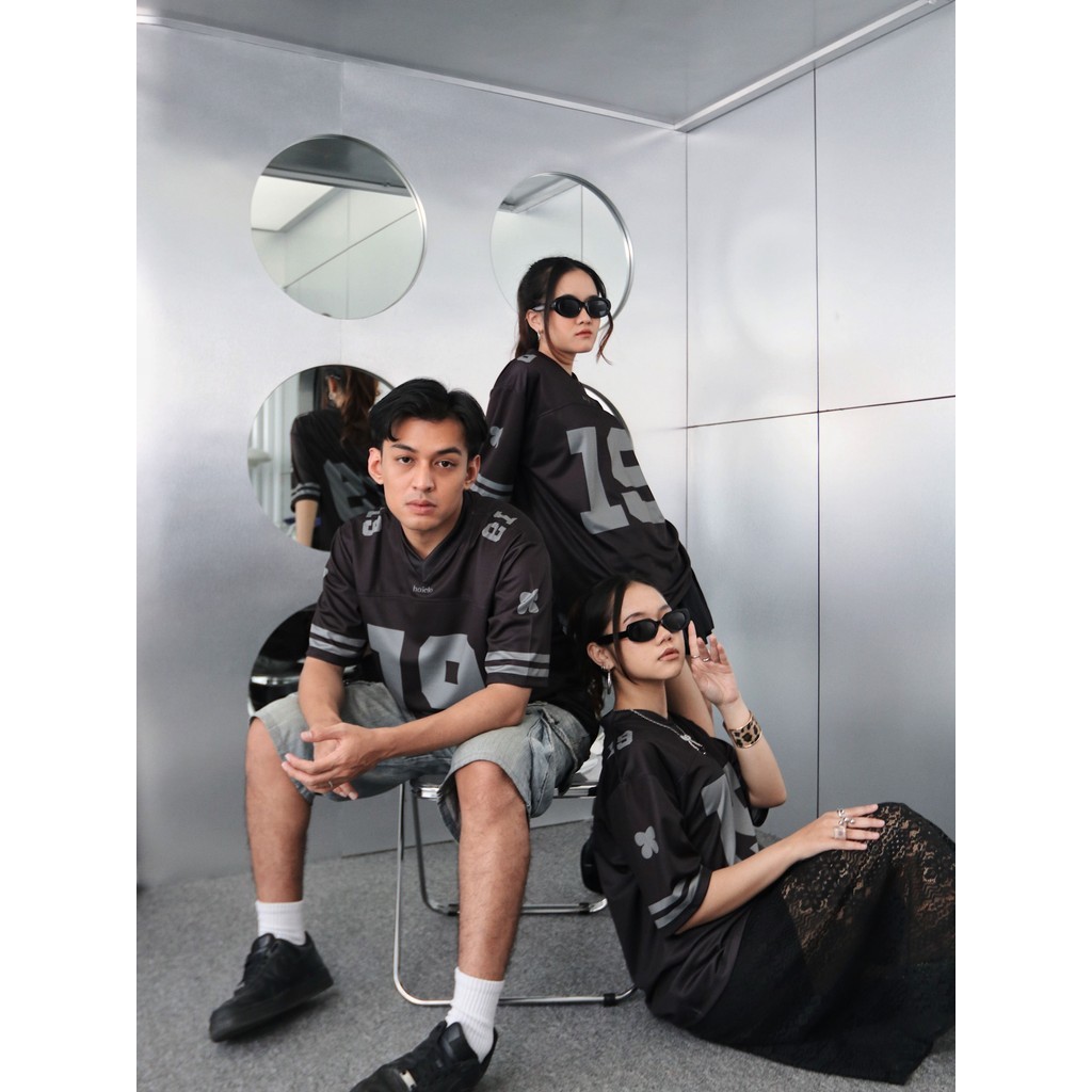 CLO ID - Nineteen Black 19 Regular Jersey Streetwear - Oversize- V Neck Jersey Unisex Wanita Pria