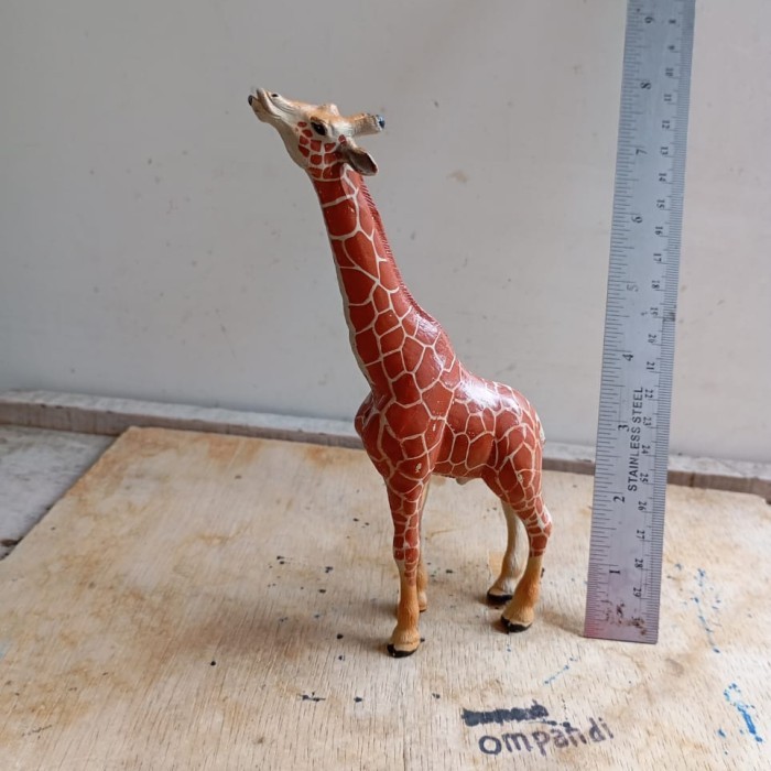 ZS34 figure hewan jerapah new canna