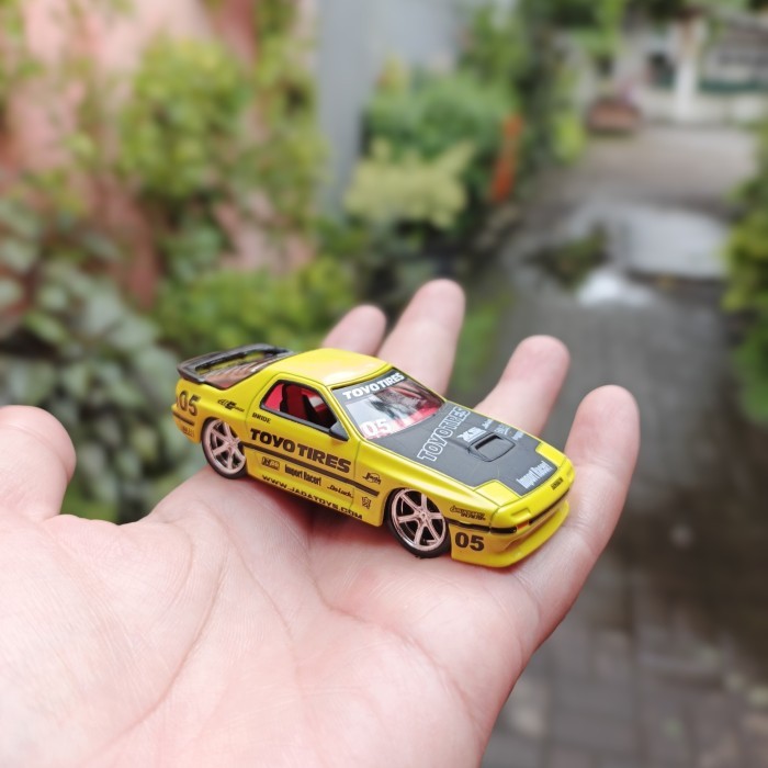 Jada Toys Import Racer Option D -Mazda RX-7 FC3S Yellow Drift  1/64 Scale Miniatur Mainan Diecast