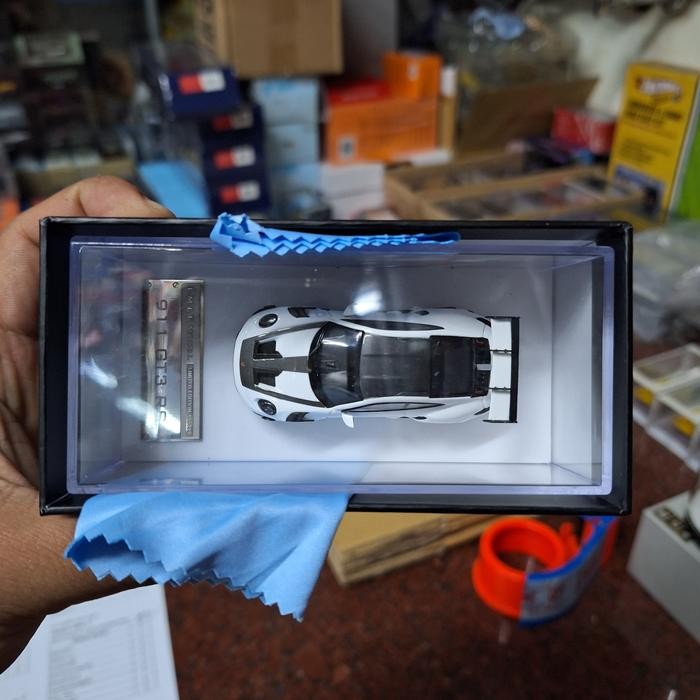 LP2155 LMLF Skala 64 Porsche 992 GT3 RS White