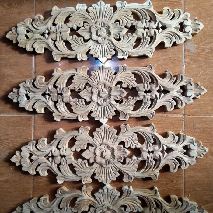 ukiran tempel jati ornamen BM32423