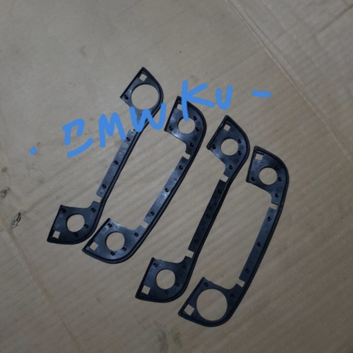 Karet Handle Pintu Luar BMW E36