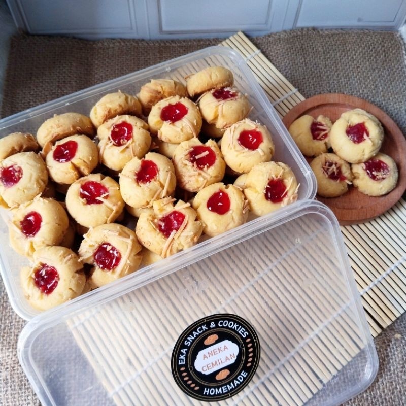 

Thumbprint Cheese Strawberry Homemade 500gr