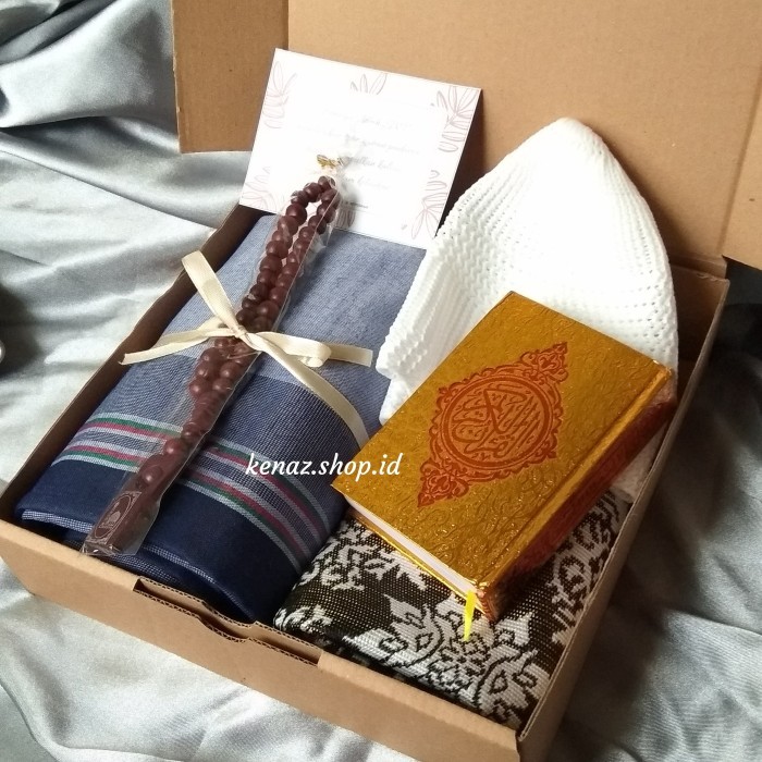 

[Best Seller] Hampers untuk Cowok Hadiah Paket Ibadah Kado Wisuda Hadiah Ulang Tahun - standard