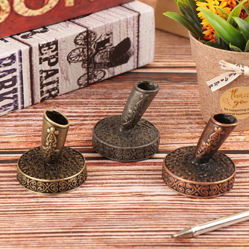 

Vintage pen holder Metal European style Round Base Desktop Organizer Gift For Students Writing Accessories