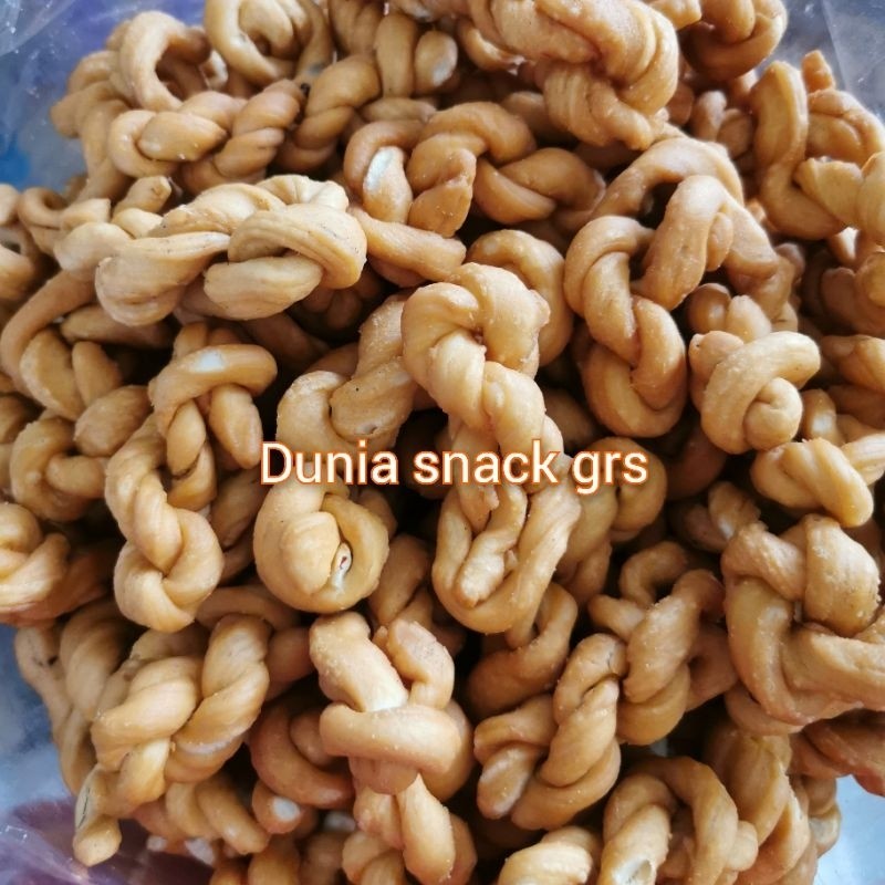 

Pluntir polos 1Kg rasa manis gurih / Plintiran / Untir untir / Kue tambang