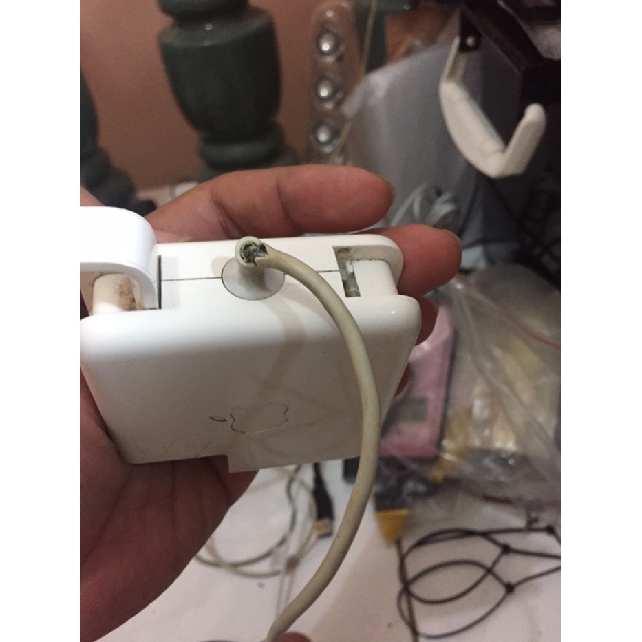Service repair perbaikan charger macbook magsafe - Service Kabel