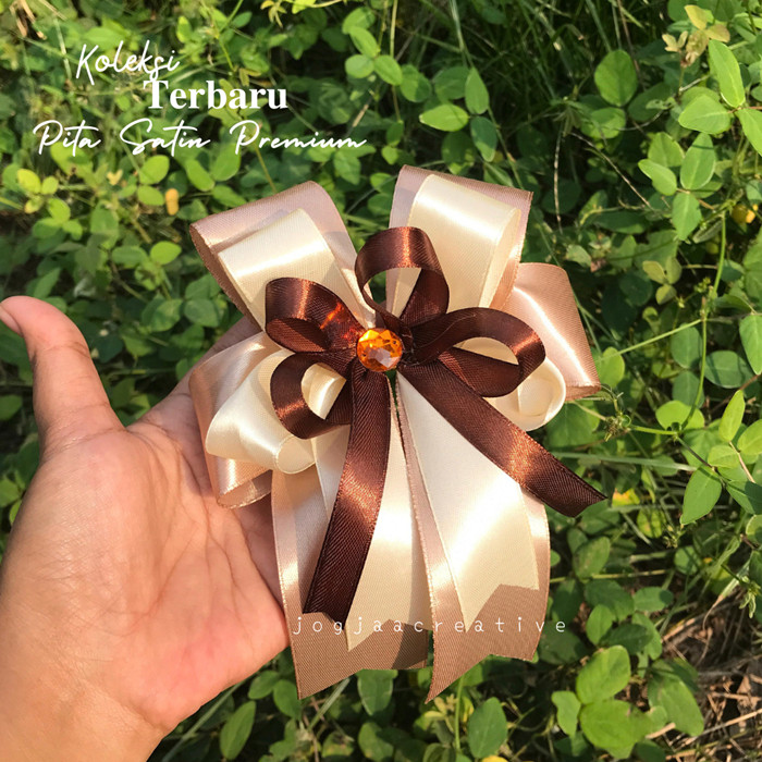 

[READY STOCK] READY BANYAK PITA SATIN CANTIK PREMIUM / properti foto / pita kado / hiasan hampers / hantaran nikah / seserahan SIAP PAKAI SIAP TEMPEL/Pita Tempel/Pita Kado/Pita Ribbons