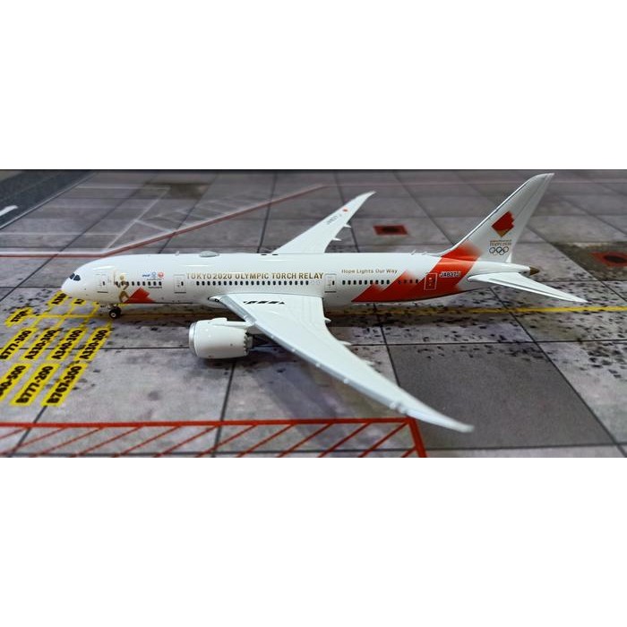 KL58 Japan Airlines B787-8 Olympic Torch Relay JA837J Phoenix 1:400 Scale