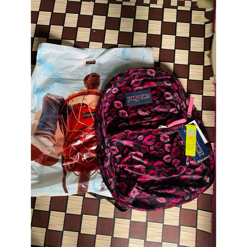 TAS  JANSPORT MOTIF KISS , ORI 100%