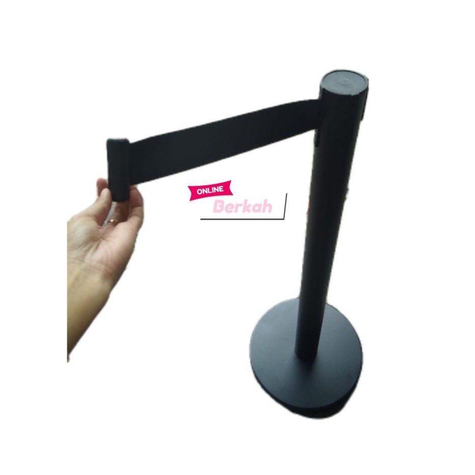 

Tiang antrian Stainless / Hitam Tiang pembatas antrian pita 2 mtr - MerahDijamin Ori