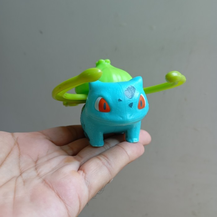 MAINAN mainan pokemon Bulbasaur burger king