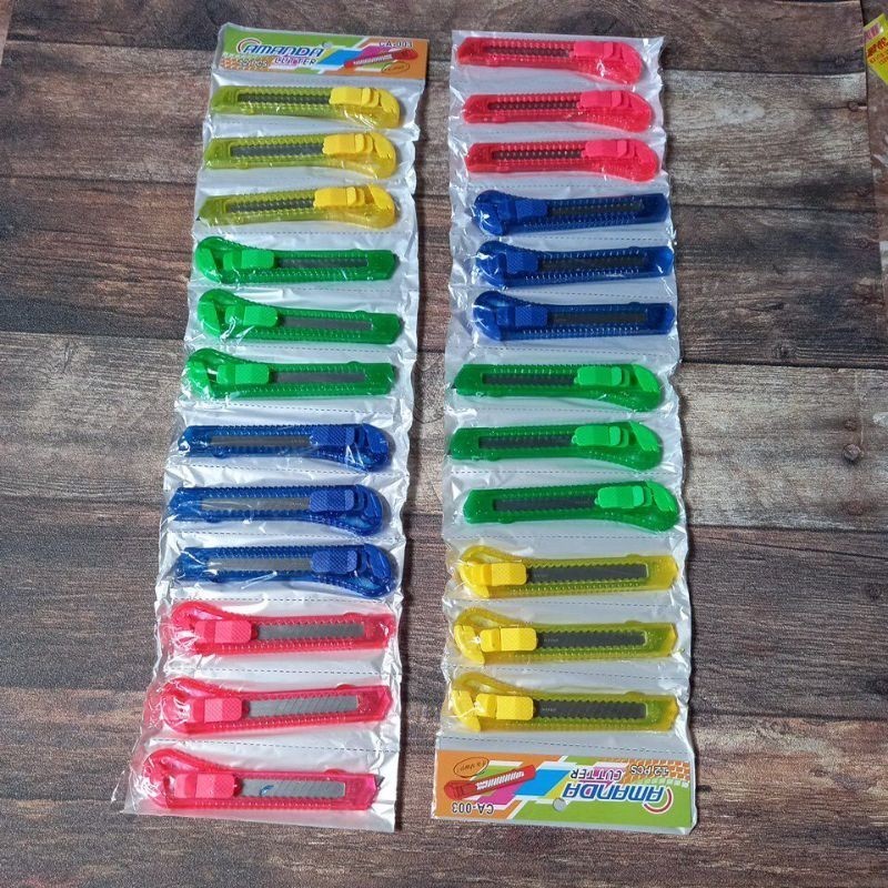 

BESAR Pisau Cutter 12 pcs / Cutter / Pisau Cutter / Alat Memotong / Cutter SUPER Murah / ALAT POTONG