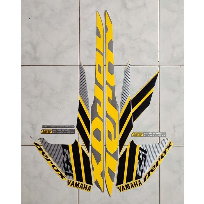 STIKER STRIPING & LIS BODY MOTOR AEROX 2018 KUNING