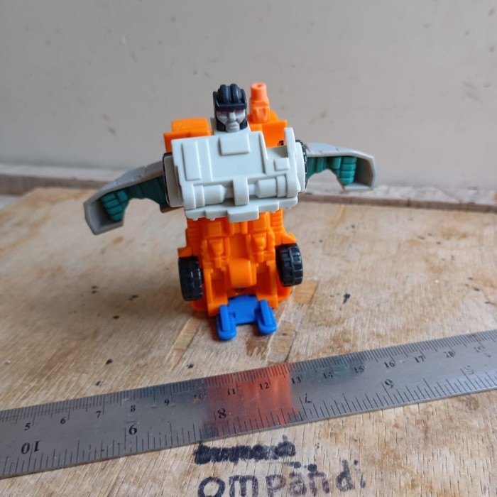 MAINAN robot Transformers McDonald's kode 03