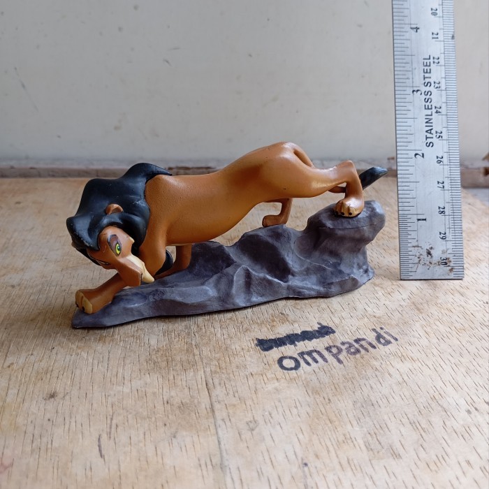 MAINAN figure kartun lion King scar kw