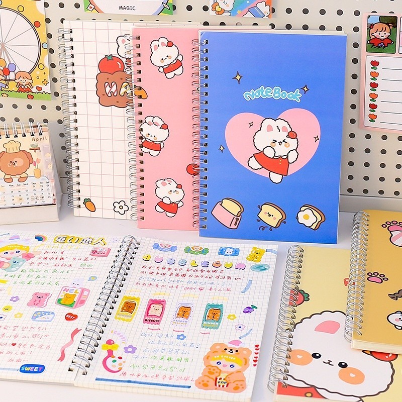 

JHM Buku Catatan Notebook A5 Isi 60 Lembar Buku Diary Aesthetic Motif Kartun Gaya Retro Buku Tulis Garis A5 Spiral Murah