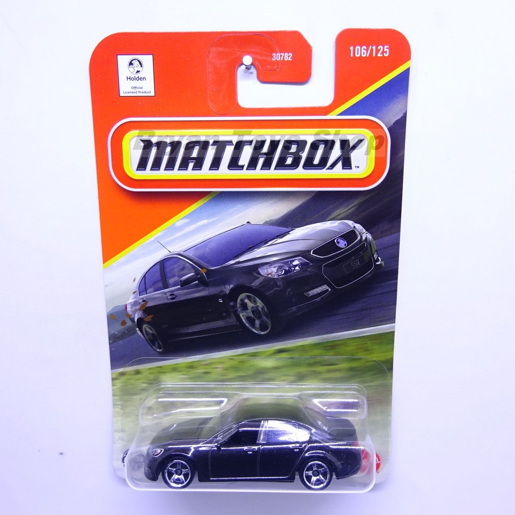 Matchbox Holden VF Commodore SSV Hitam