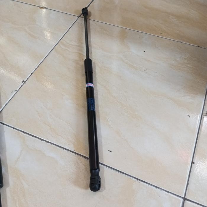 SALE shock kap bagasi w246 w117 w176