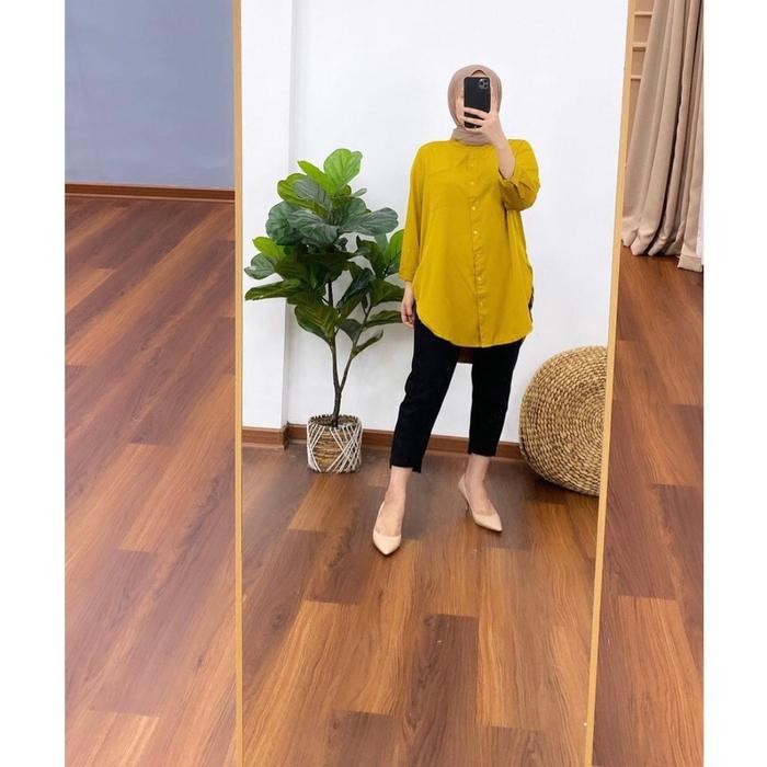 Kemeja Tunik Polos Bahan Shakila Wanita - HITAM