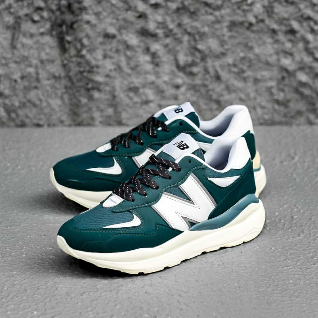 Sepatu Sneaker Casual Pria NB 574O Green White Terlaris