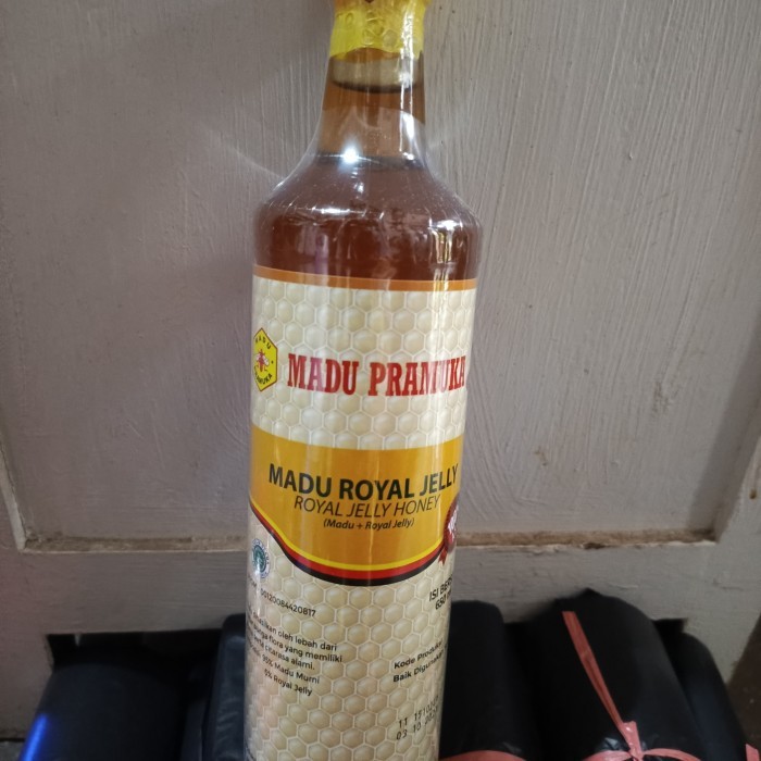 

Madu Pramuka Royal Jelly 650ml Asli