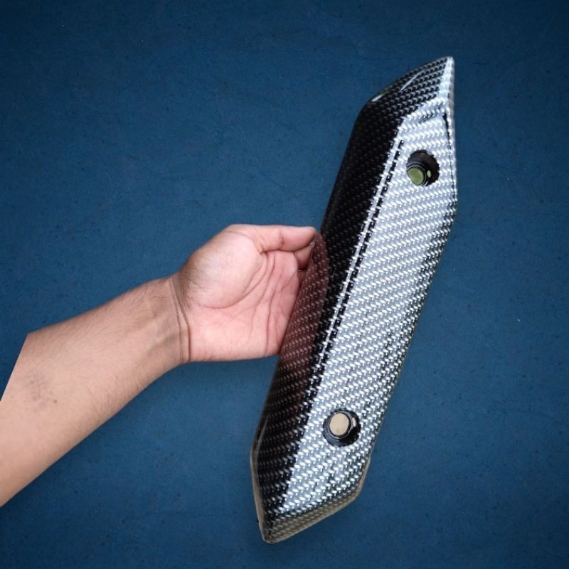 Tameng tutup knalpot beat pgm fi 2012-2014 carbon glossy AES VARIASI27 RACINGSHOP