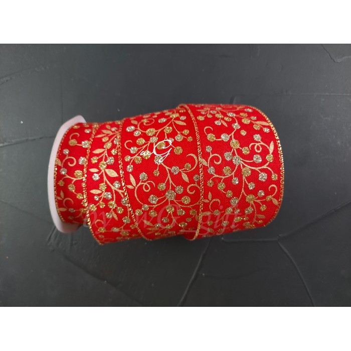 

Pita Merah Motif Daun Gliter - Lebar 6.3 cm; Panjang 10 yard
