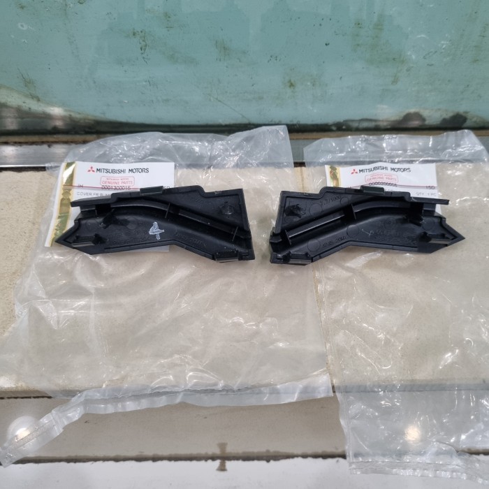 Cover Grill Bemper Depan Asli Mitsubishi New Pajero Sport 2023 - KIRI