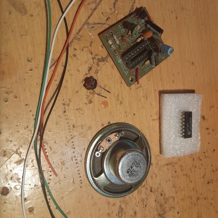 Part IC um3483 um 3483 bel music 10 lagu dan speaker (kit sebagai bonus) - bekas praktek siswa Elect