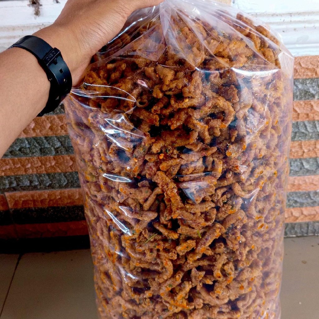 

Classica2106 Usus Ayam Crispy 1Kg - 250Gr Pedas Daun Dan Jeruk Original Gurih - Snacks, Food Makanan