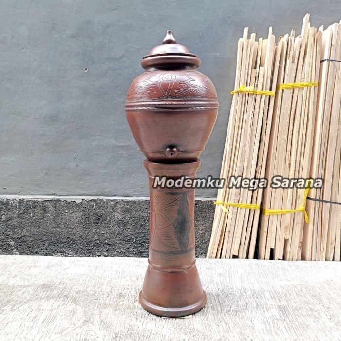 Dudukan Padasan Tanah Liat Gerabah - Tinggi 57 cm + Packing Kayu