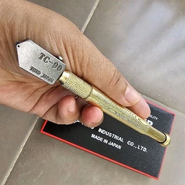 TOYO TC 90 ORIGINAL LIMITED EDITION HANDLE BESI Alat potong kaca Tc 90  Oil glass cutter tc90 tc-90