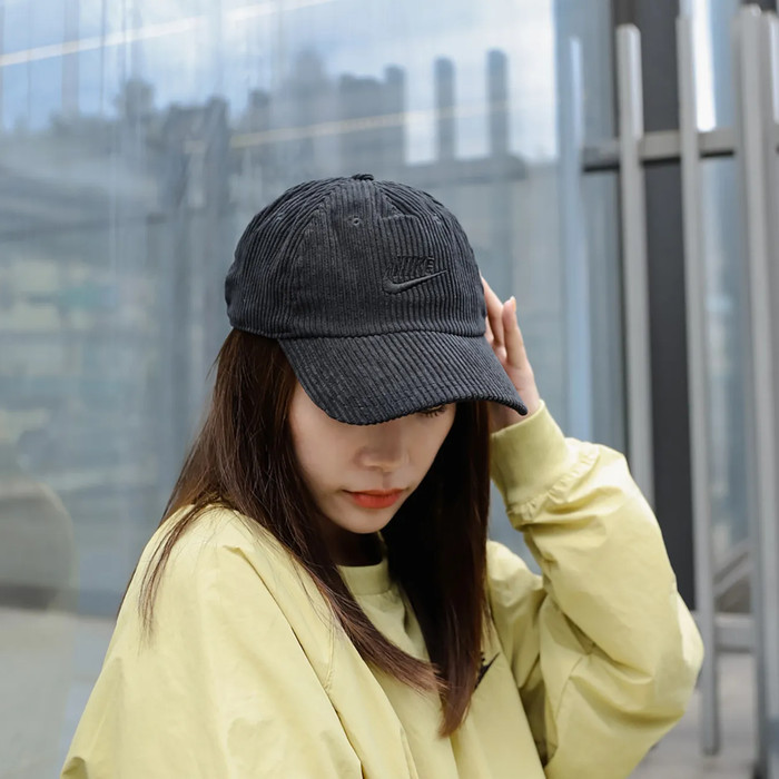 NIKE CLUB UNSTRUCTURED CORDUROY CAP BLACK - L/XL