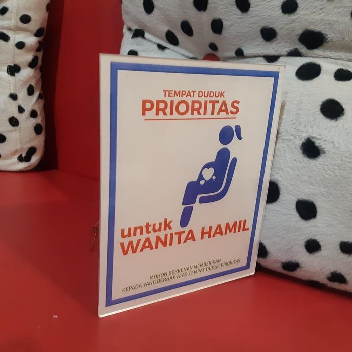 

[AKRILIK] Tanda Kursi Tunggu Khusus Pasien Prioritas