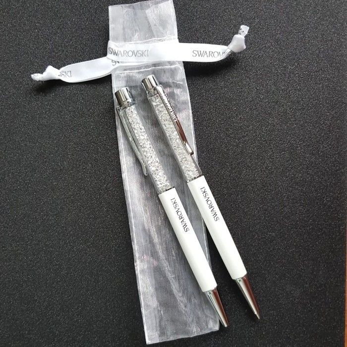 

Swarovski Crystalline Pen Putih - Plastik